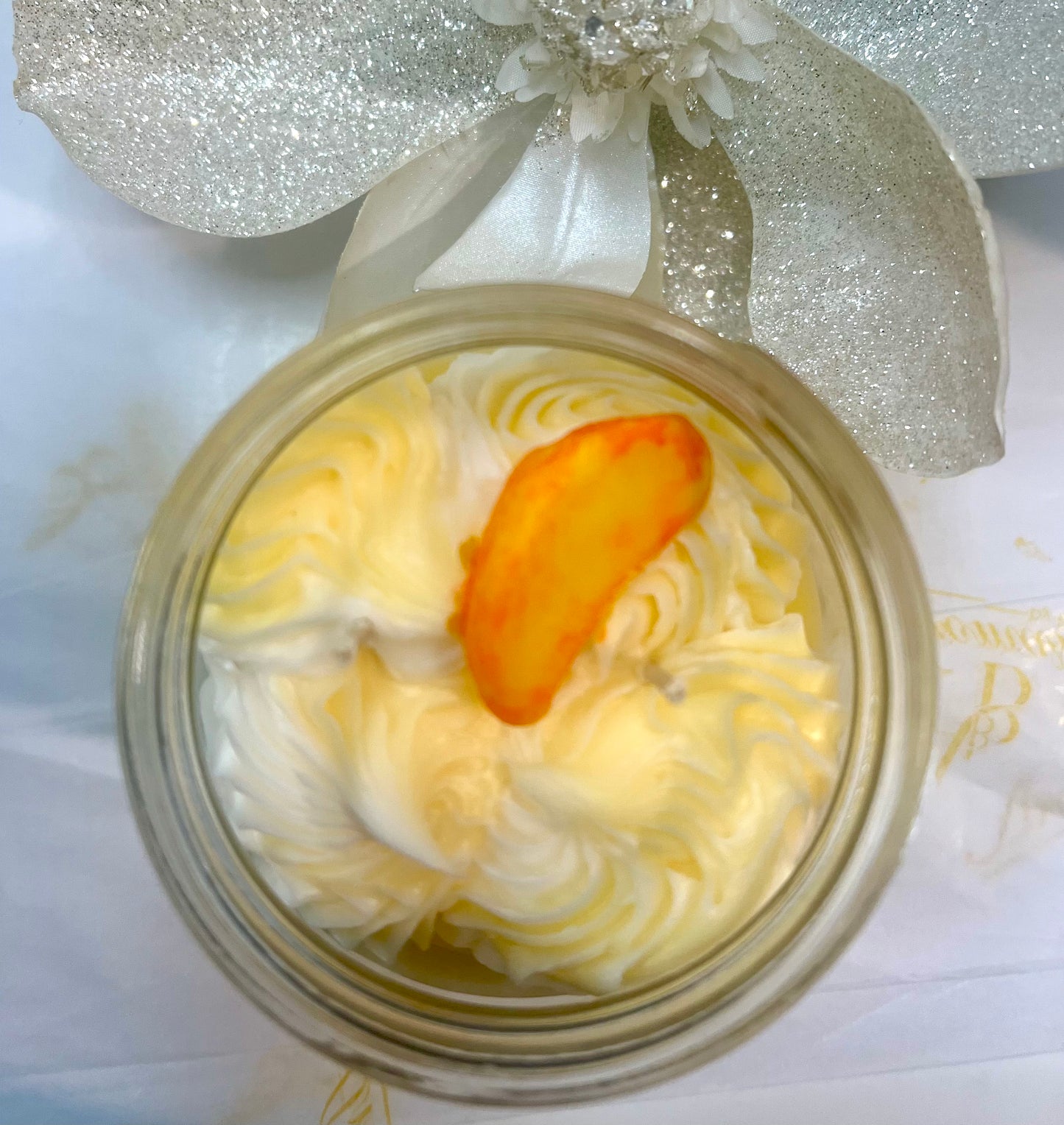 Peaches & Cream scented Candle